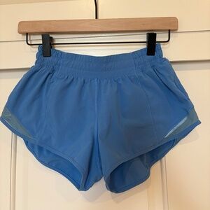 Lululemon Hotty Hot Shorts Low Rise 2.5 inseam - Size 4 - Blue